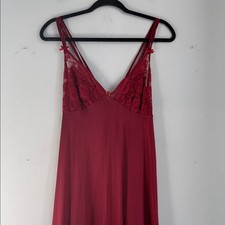 Vintage Petra Fashions nylon lace triangle top cross back maxi boudoir nightgown