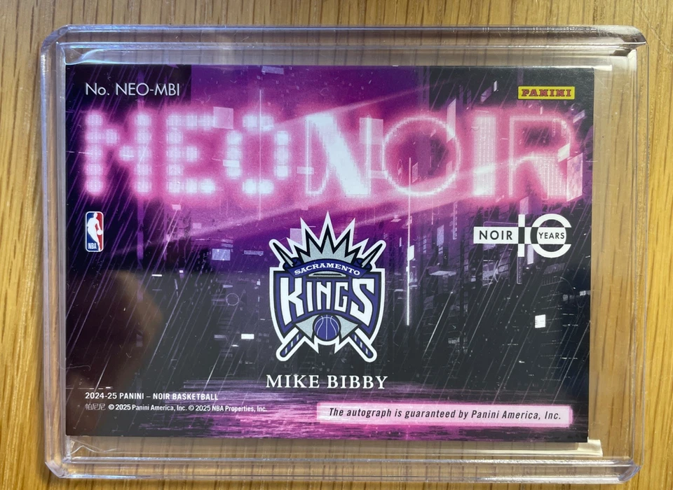 2024 Panini Noir Mike Bibby Neo Noir On Card Auto 13/15 - Card #NEO-MBI - image 3 of 3