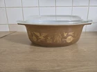 Pyrex 043 Early American Vintage 1.5Qt Casserole Dish with Glass Lid