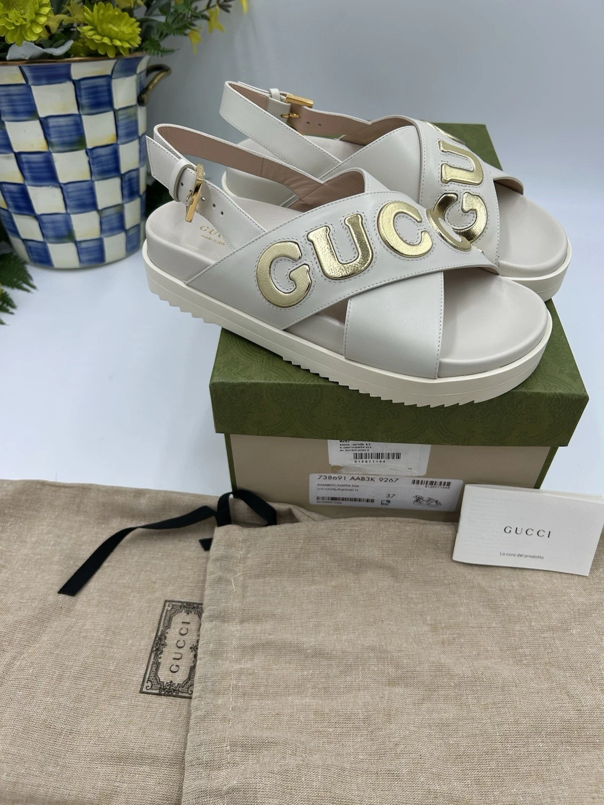 Sandales femme Gucci cuir orné taille 37 fabriquées en Italie