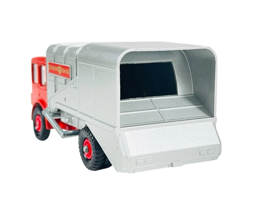 Matchbox Lesney King Size K-7 Cleansing Service Refuse Truck w/Box - Image 4 of 4