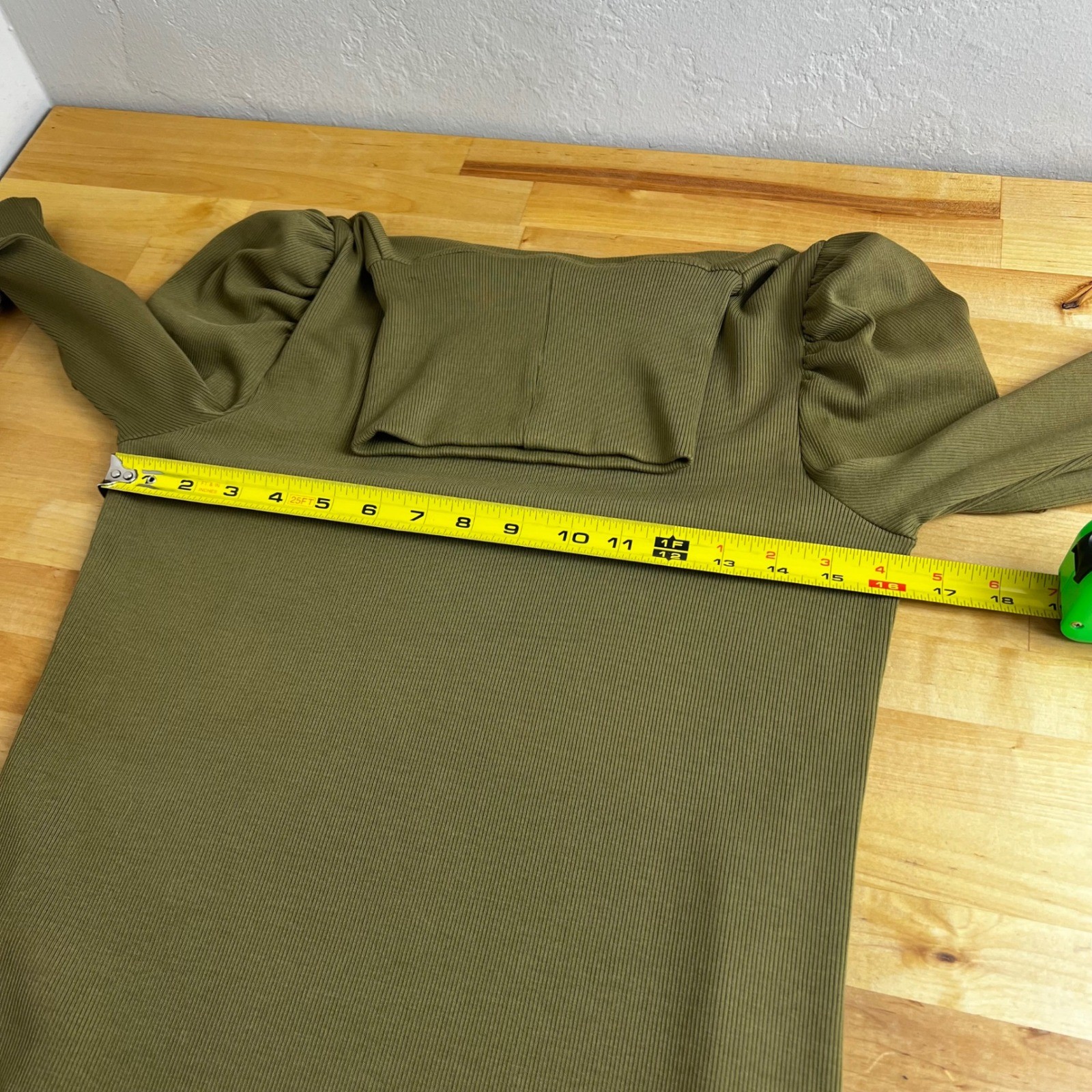 Veronica Beard Jeans Olive Green Ribbed Puff Sleeve Turtleneck Top Size Medium