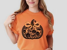 Women’s Halloween Pumpkin Lace Bow Shirt Orange Fall Graphic Tee Spooky Sweater