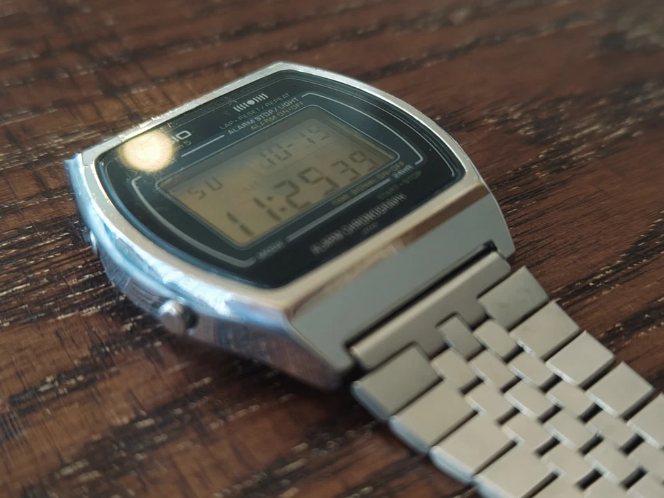 Free shipping Vintage Casio S001 106 Original metal strap from Japan - Image 4 of 4