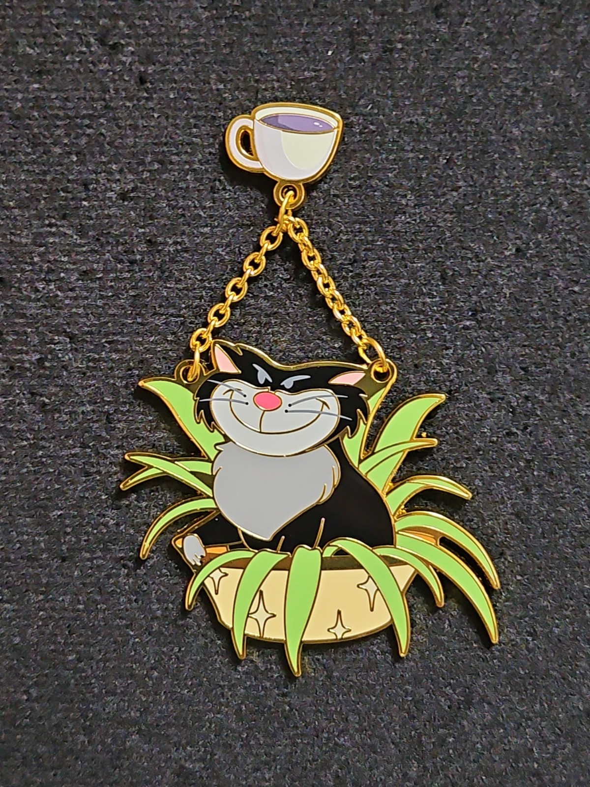 Cinderella Lucifer Cats In Planters Blind Box Disney Pin