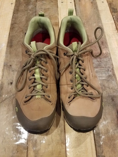 kathmandu walking shoes