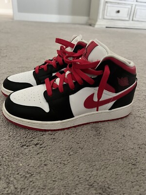 Sz 6 Y Nike Air Jordan 1 Mid GS Black Red White GS | eBay