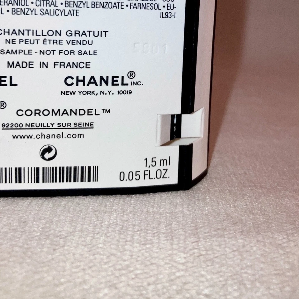 Chanel Coromandel Les Exclusifs de Chanel Eau de Parfum Muestra Spray .05oz 1.5ml Foto 2 de 2