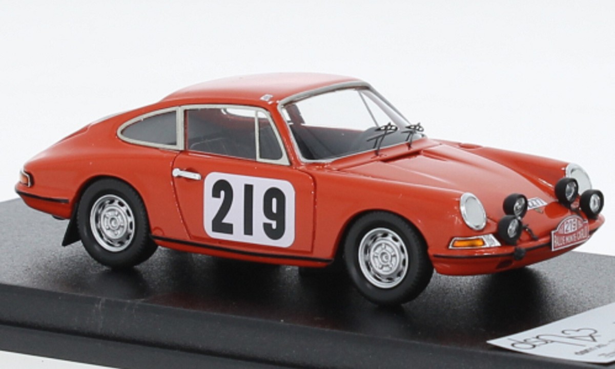Porsche 911T #219 Björn Waldegaard / Lars Helmér 10th Monte-Carlo