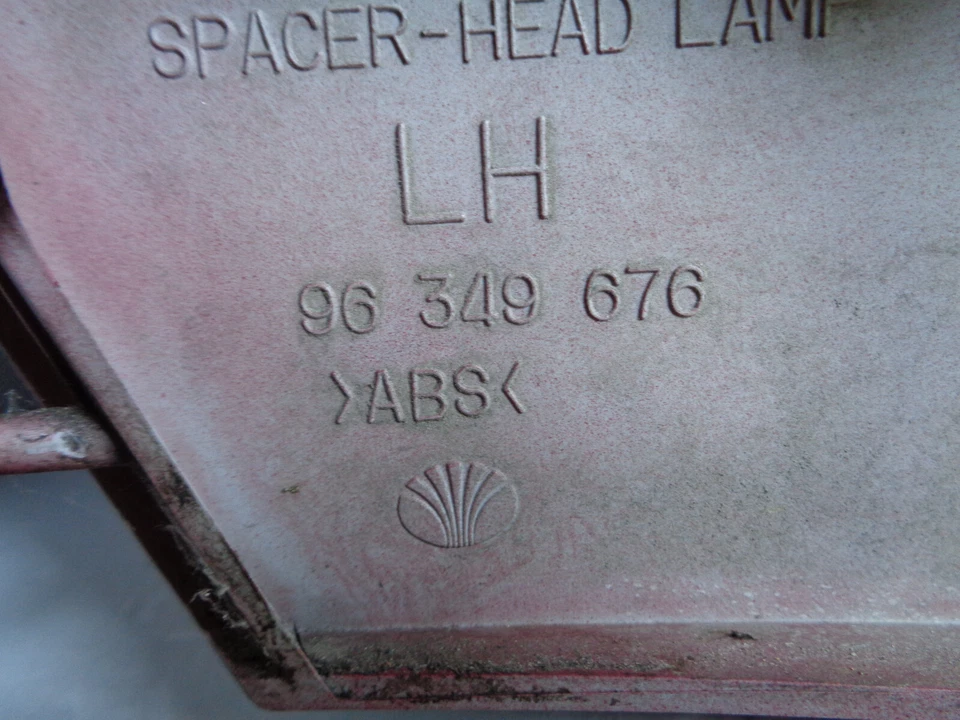 Daewoo Rezzo KLAU 2.0 Scheinwerferblende links Daewoo 96349676 - Bild 4 von 4