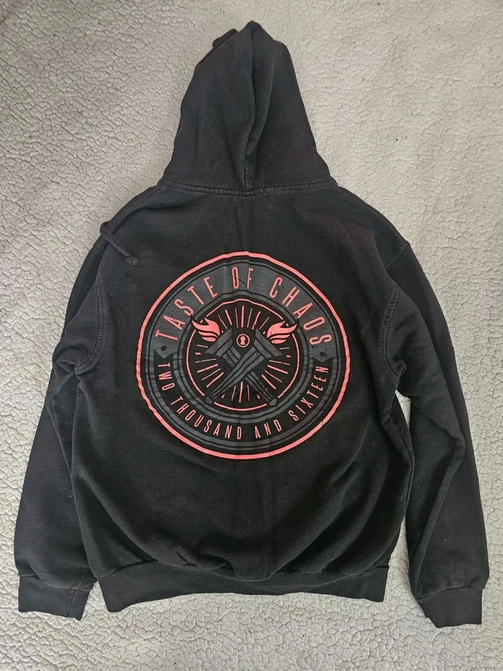 VINTAGE 2016 A TASTE OF CHAOS TOUR ZIP UP JACKET SZ L RARE - Image 3 of 3