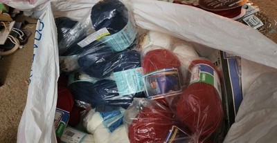 new Vintage Lot of 28 caron Wintuck yarn