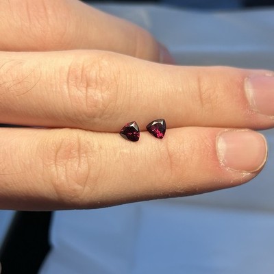 (2) 0.45ct Red Pyrope Garnet, 5x5mm Trillion Cut