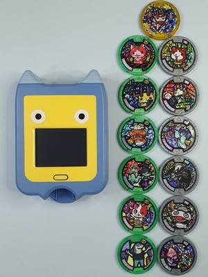 YoKai Watch YoKai Pad + 1 Legendary & 12 YoKai Medals Bandai Japan