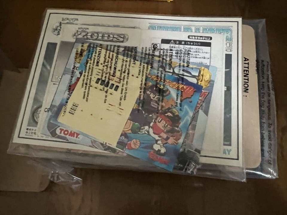 Ligert ZOIDS DCS-J SHIELD LIGER LION TYPE scala 1/72 TOMY modellino in ...