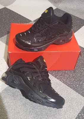 childrens nike tns