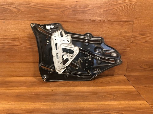 03-2009 MERCEDES W209 CLK550 CLK350 REAR LEFT QUARTER WINDOW REGULATOR MOTOR OEM