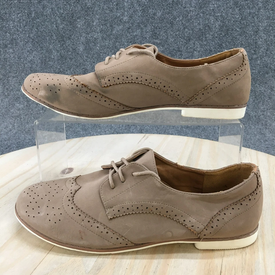 Zapatos Oxford informales Qupid para mujer 7 cuero tostado con cordones punta redonda perforados Foto 2 de 4