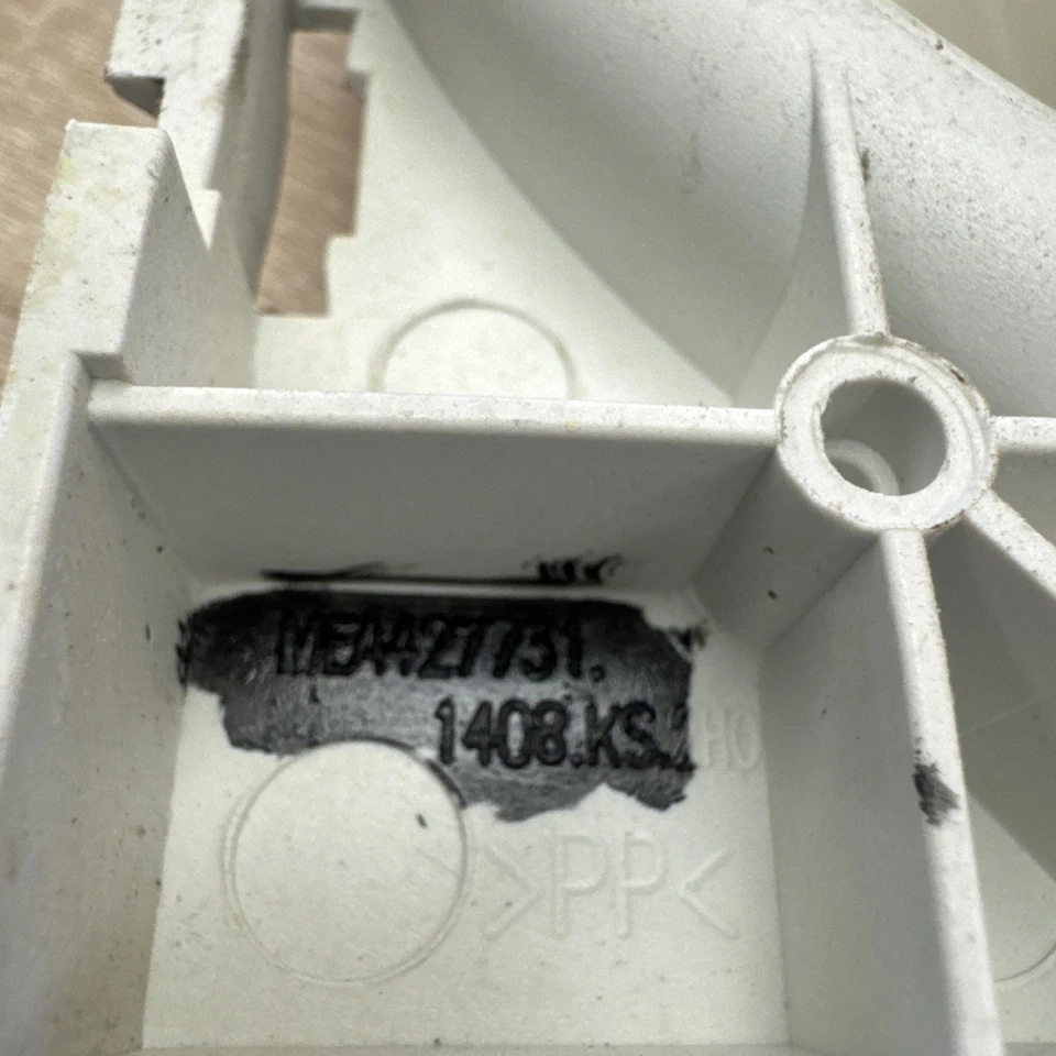 Conjunto de motor ventilador condensador Kenmore LG MEA427731 MEA42773108#HB14 Foto 2 de 3