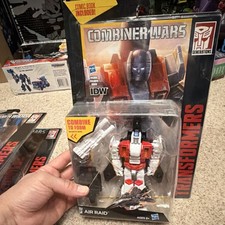 Hasbro Transformers Combiner Wars Air Raid Autobot Transforming Figure Comic MIB