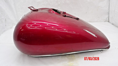 2005 05 Honda VTX1300R VTX 1300 R fuel gas tank READ DESCRIPTION