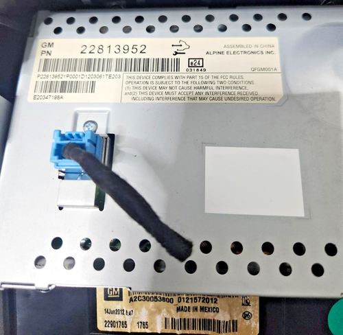 11-15 CHEVY VOLT RADIO STEREO SCREEN INFO FACE CLIMATE CONTROL PANEL CONSOL - Picture 5 of 8