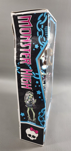 Mattel Monster High FRANKIE STEIN Doll Boo-riginal Creeproduction {Damaged} NRFB - Picture 2 of 15