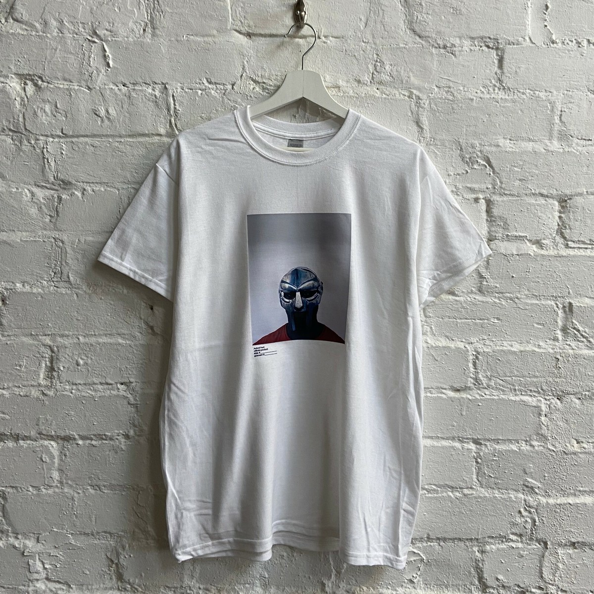 MF Doom Steel Mask Printed Sweatshirt In Black – Actual Fact Clothing - Foto 4