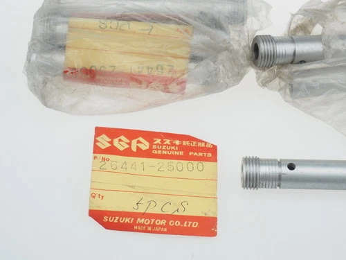 GT125 GT185 TS90 TC90 TS100 Manguito Tacómetro Engranaje Accionado Suzuki 26441-25000 NUEVO Foto 2 de 4