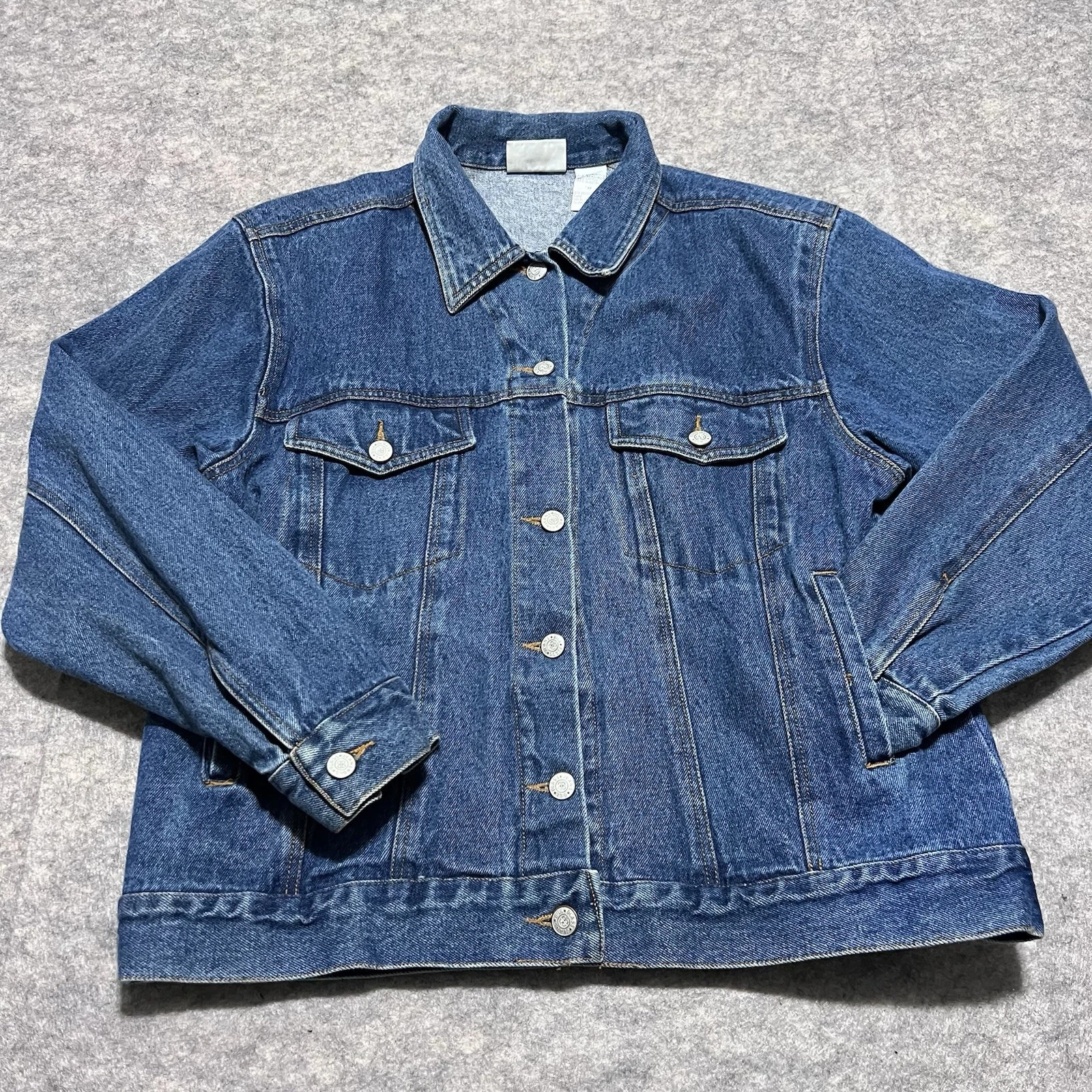 Bill Blass Jeans Men’s Denim Trucker Style Medium Jacket