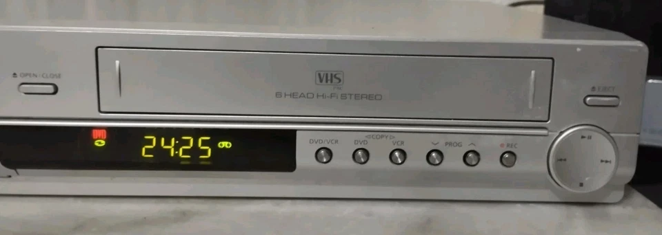 SAMSUNG COMBO LETTORE DVD/VHS 6 TESTINE STEREO CON TELECOMANDO  - Immagine 3 di 4