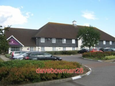 FOTO WHITSTABLE PREMIER INN DIESES MOTEL LIEGT HINTER DEM WEITREICHENDEN BEEFEATER PUB