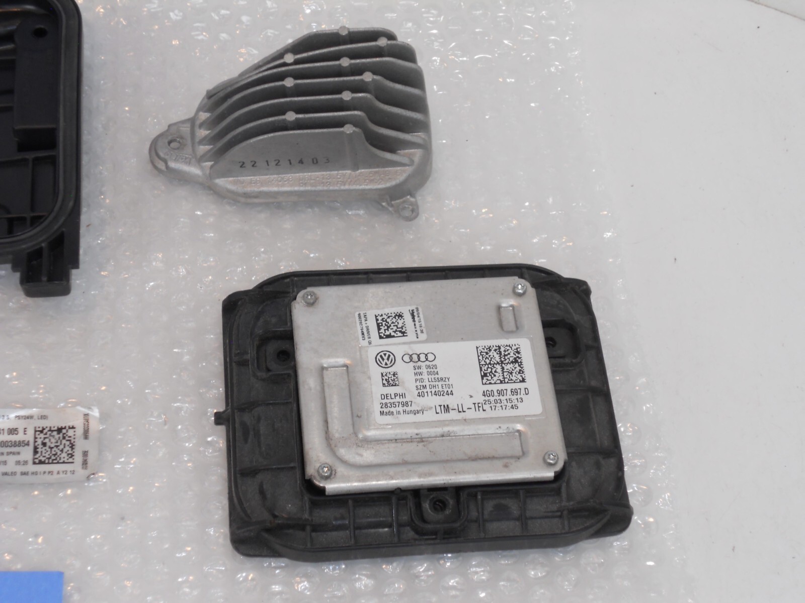 20132016 AUDI Q5 Left Driver LH Xenon LED Headlight Ballast Module Set