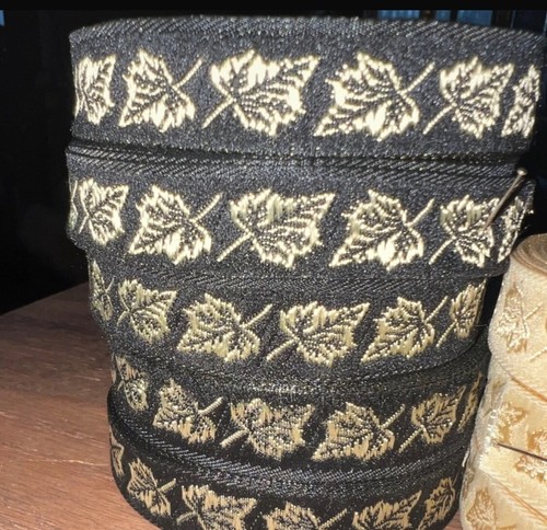 Bordüre Art Mittelalter 10 Meter lang, 18 Rollen beige-schwarz-braun - Bild 2 von 4