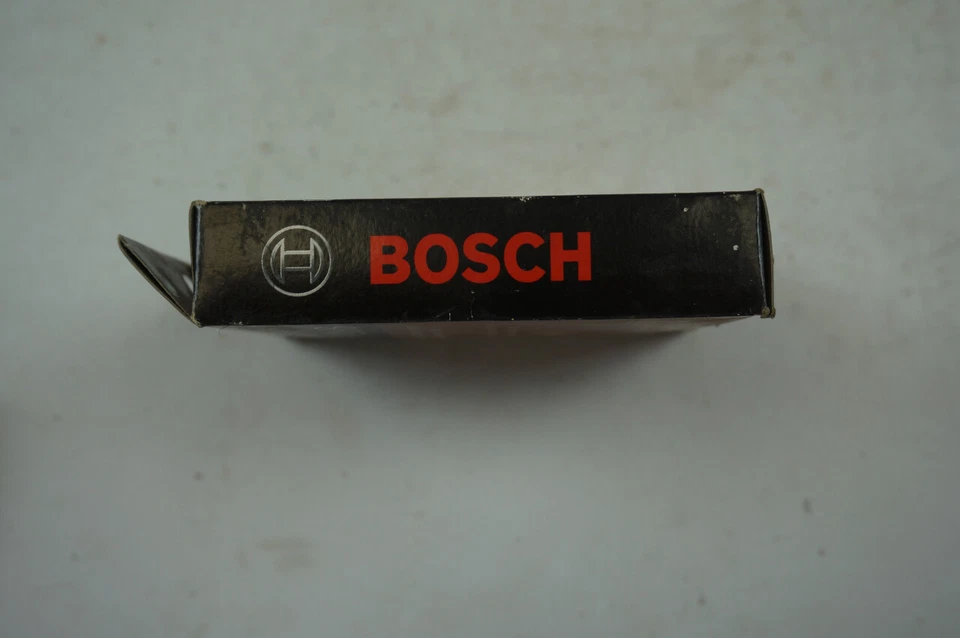 PACK DE 4 BUJÍAS BOSCH SUPER PLUS 7909 NOS Foto 2 de 4