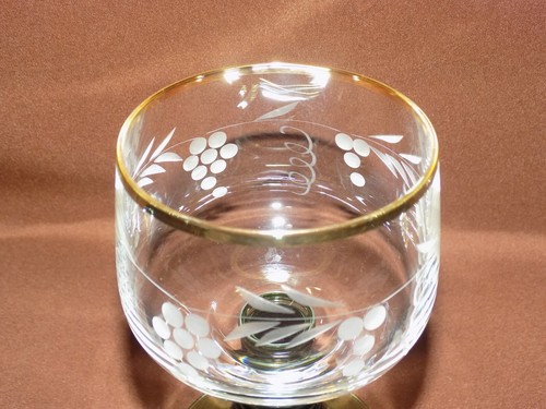 Wine Glass Etched, Gold Rim From Germany - Picture 5 of 6