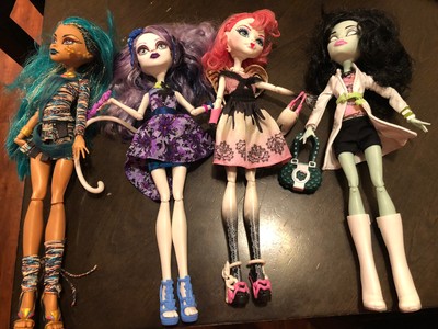 used monster high dolls