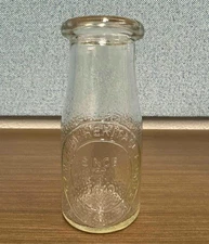 Vintage Heritage Company 5.5 in. Glass Milk Bottle Half Pint Jar Dairy Cow USA