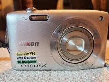 Nikon Coolpix S3300  Fully Tested  16MP, 6x Optical Zoom w/ Bat Case