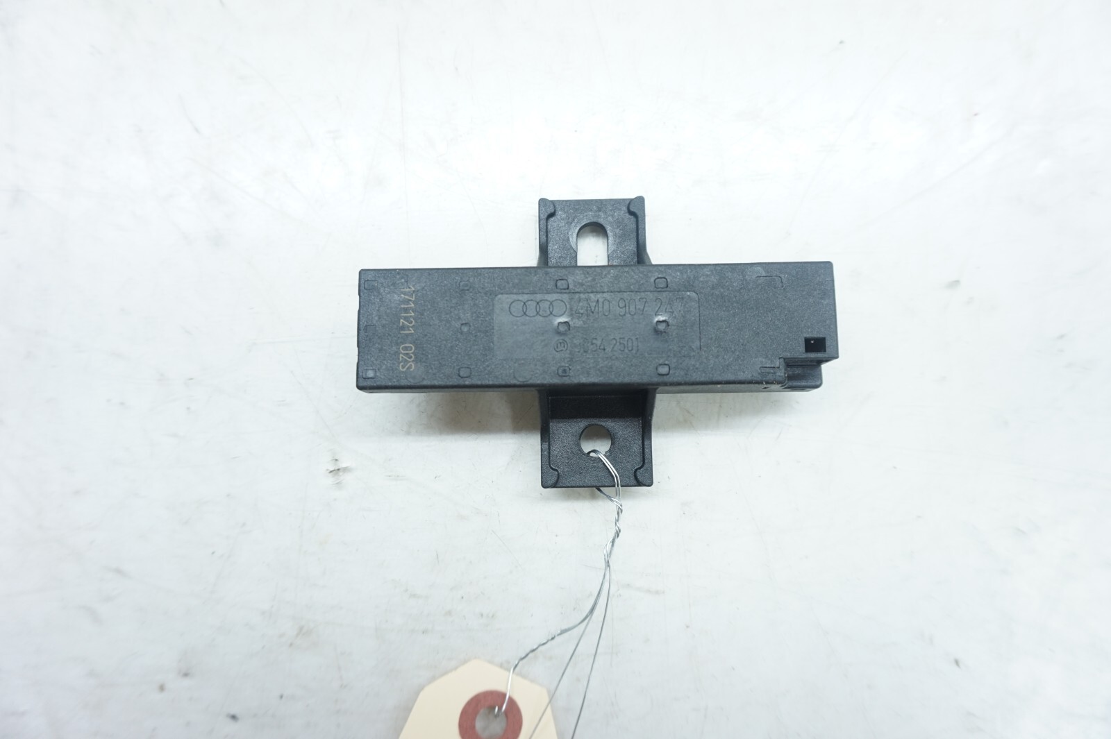 2017-2019 Audi Q7 OEM Left Rear Door Keyless Entry Antenna