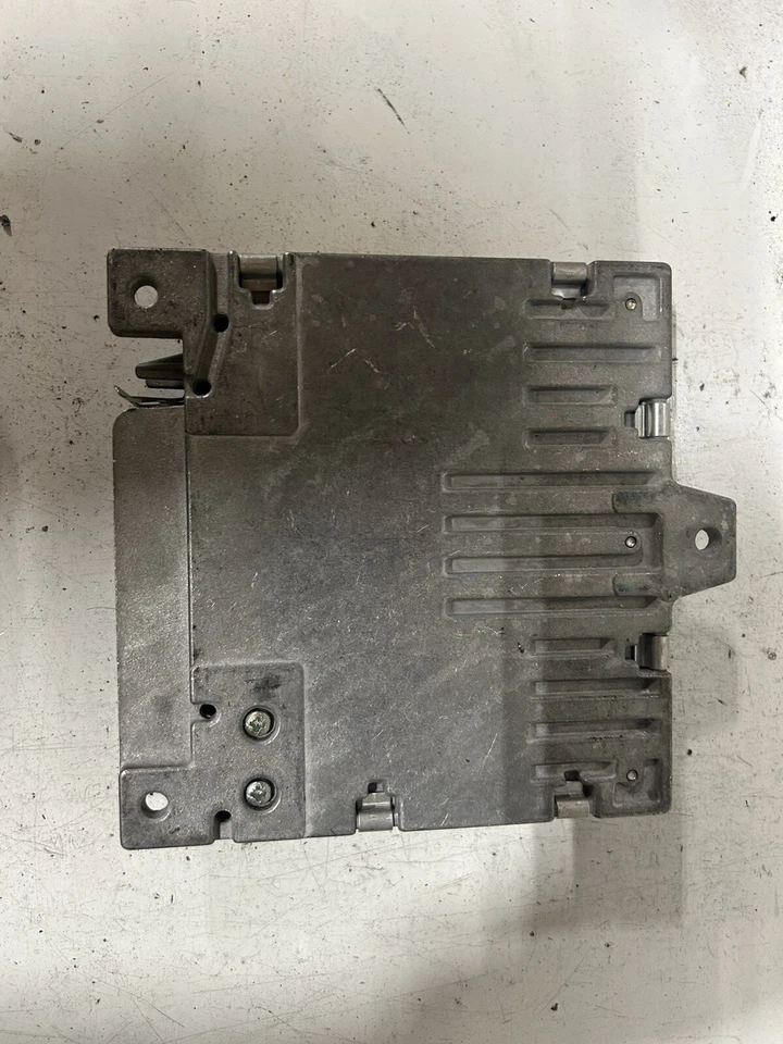 1985 沃尔沃 740 ecm ecu 电脑 0 280 000 518 — 第 3/3 张图片