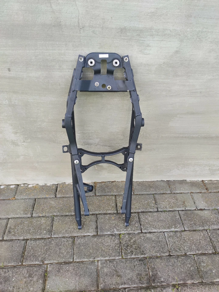 Subchasis trasero Triumph Street Triple 675 R 2007-2012 T2070612 Foto 2 de 4