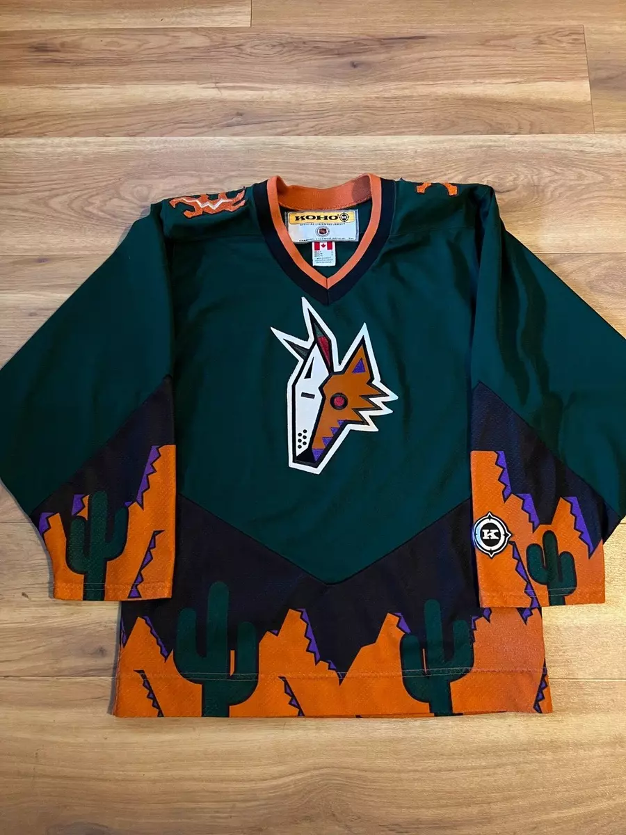 Phoenix coyotes on sale green jersey