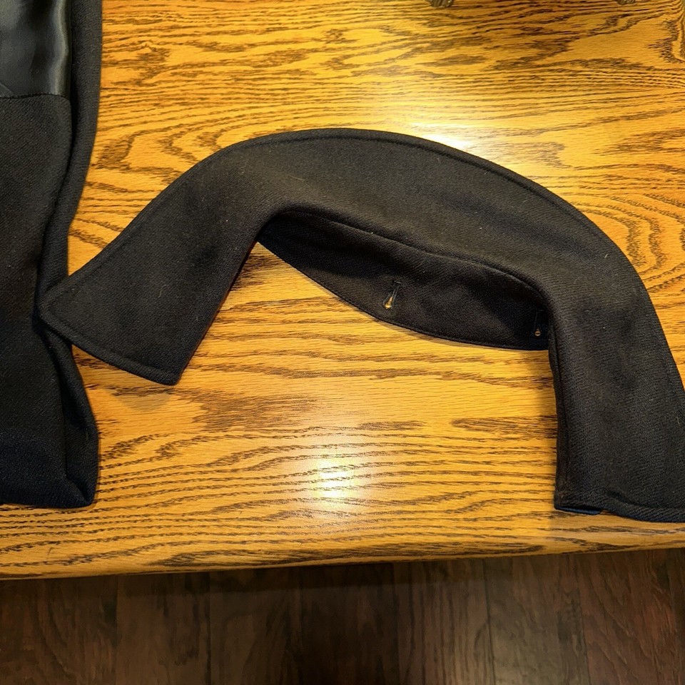 VINTAGE MENS BURBERRYS TRENCH COAT, 40 REG, Removable Wool Lining and