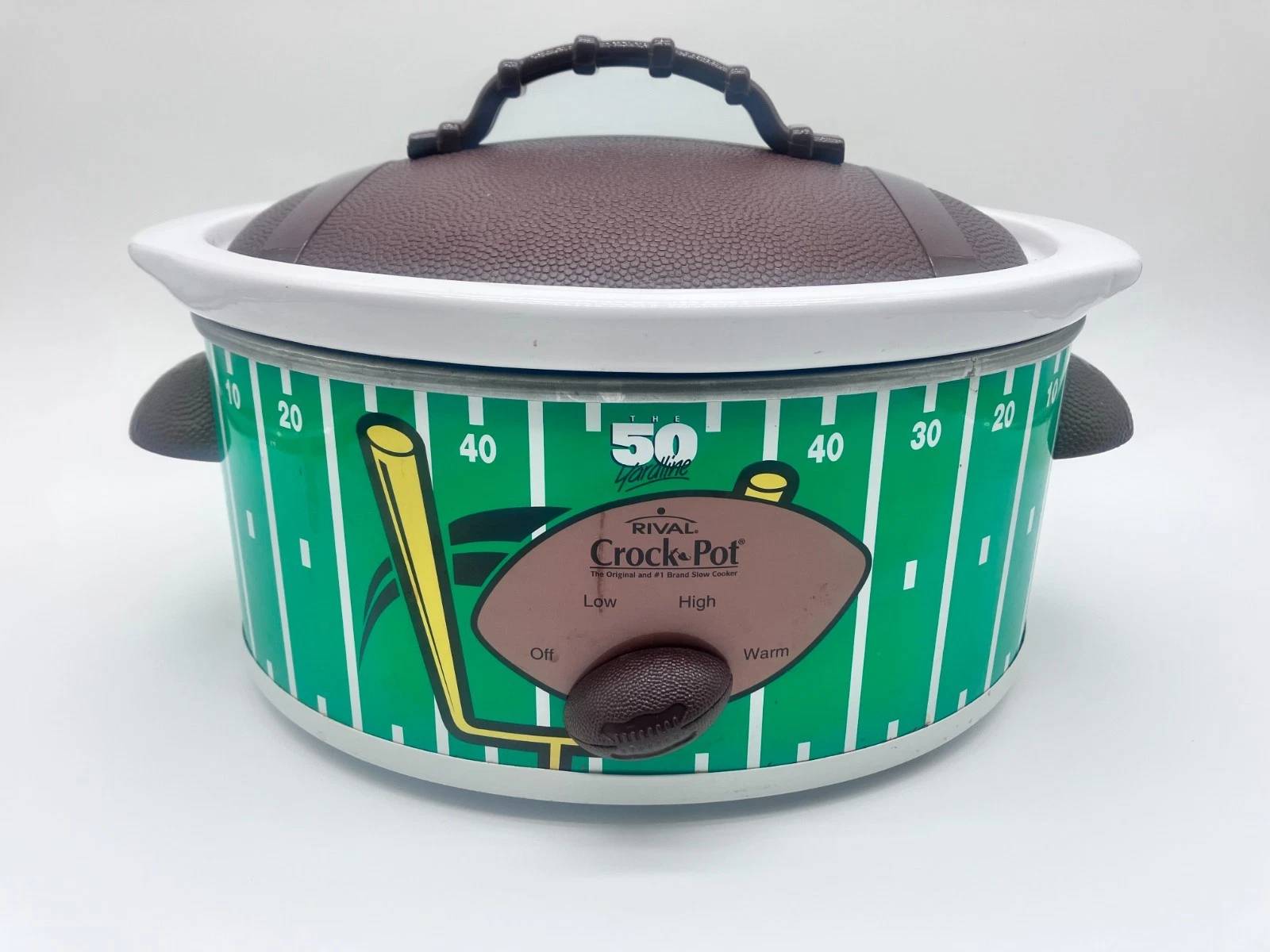 Rival Football Crock Pot SCVS300 The 50 Yard Line Slow Cooker 3.5 Quart