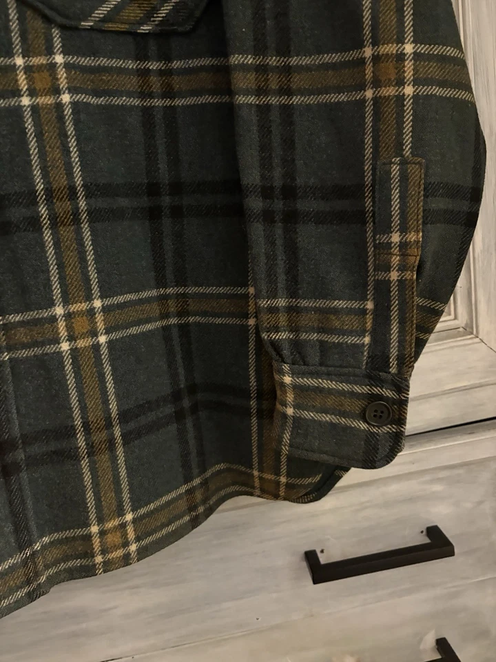 Vintage 60’s Woolrich Wool Green Plaid Shacket Thick Western Cozy Outdoors - Image 2 of 4