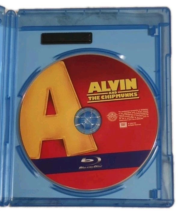 Alvin and the Chipmunks, The Squeakquel & Chipwrecked Blu-Ray (2 & 3 Have DVD+) - Image 3 of 4
