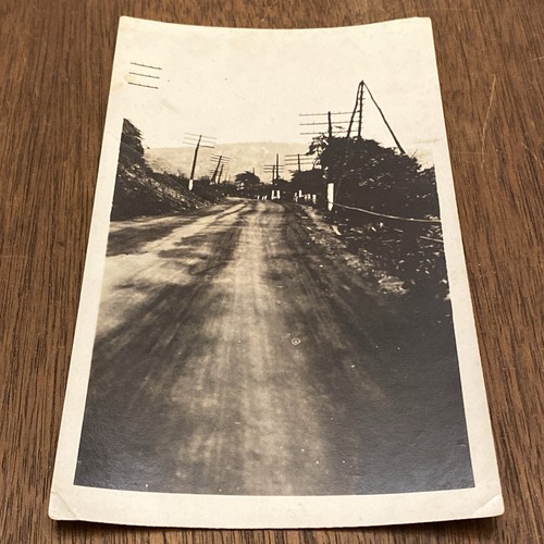Vintage Foto Schnappschüsse Autos Gebäude 2 gewellte Kante Ziegelstraße schwarz weiß 7 - Bild 4 von 19