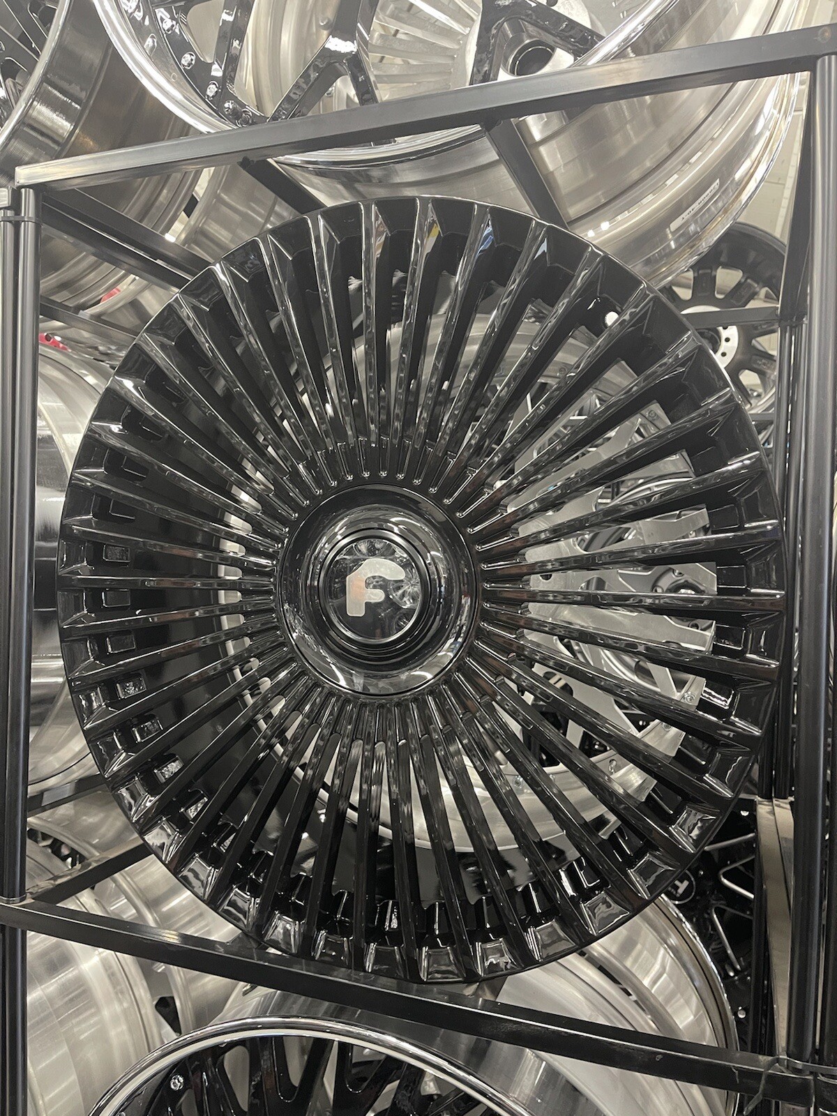 24x9-10 FORGIATO TRIMESTRE M XL CAP MBZBENZ S550 AUDI ROLLS ROYCE PACKAGE