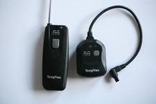 Neuwertig YongNuo Profi Fernauslöser Digital Kamera Blitz